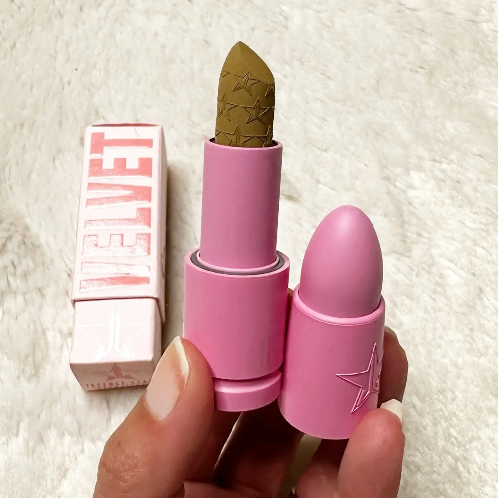 NIB Jeffree Star Velvet Trap Lipstick in Unphazed Full Size 3.3g